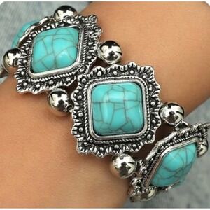 Turquoise Stretch Bracelet Silver Tone Boho Western Style Boho‎ Jewelry New